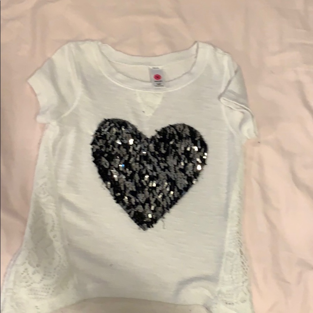 I am selling a shirt